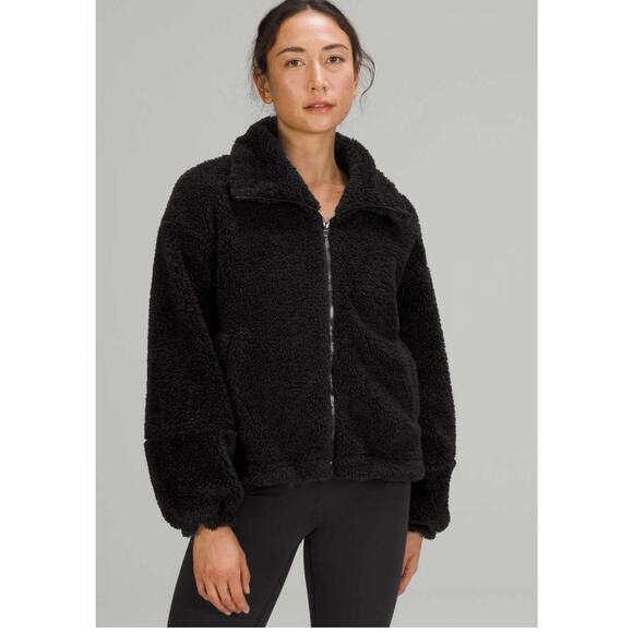 LULULEMON Women’s Black Cinchable Cropped Fleece Zip-Up Jacket Size 0 Fuzzy - Picture 1 of 9